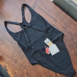 NWT🔥 RED CARTER 🔥80'S STYLE 🔥HIGH HIP SWIMSUIT!!! RETAIL $155.00!!